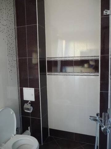 Фото номера Двухместный номер с 1 кроватью и балконом Гостевой дом Guest House Camellia г. Берковица 5