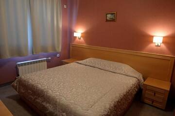 Фото номера Двухместный номер с 1 кроватью Отель Family Hotel Demetra г. Берковица 5